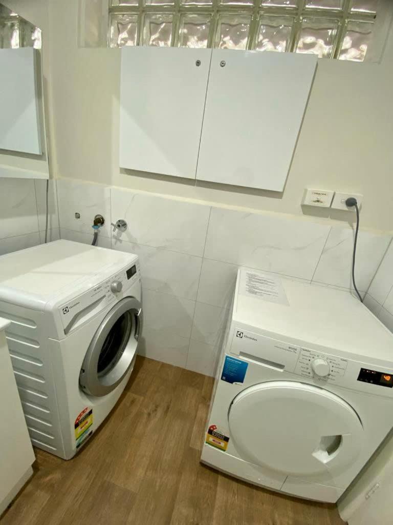 1 Bdrm With Parking, Walk To Beach Melbourne Zewnętrze zdjęcie